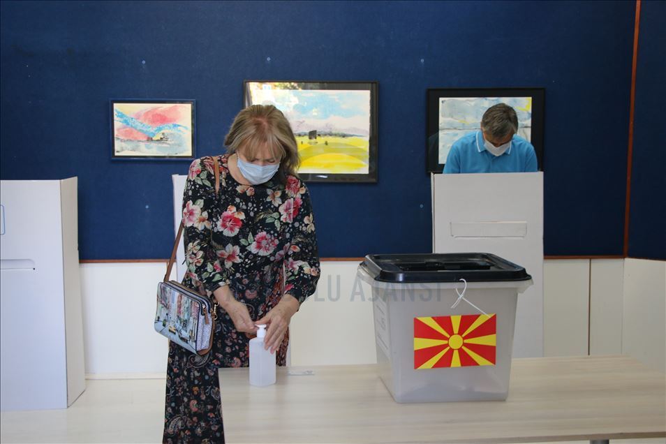 Започна гласањето за предвремените парламентарни избори во Северна Македонија