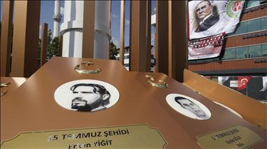15 Temmuz şehitleri için yapılan "Demokrasi Şehitleri Anıtı" açıldı
