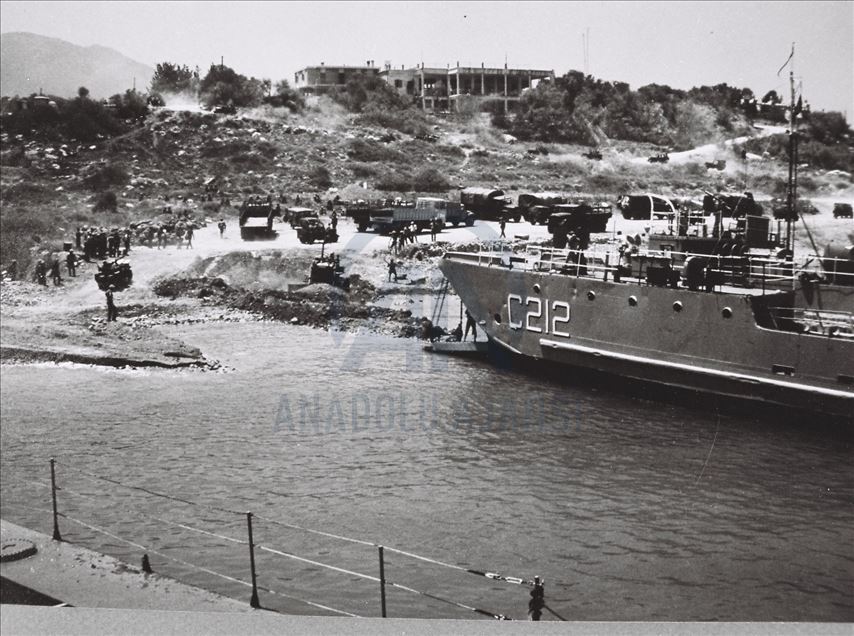 MSB'den Kıbrıs Barış Harekatı'nın 46. yılına özel tarihi fotoğraflar