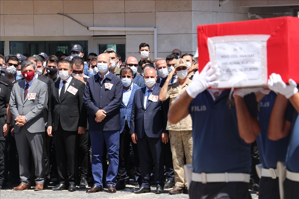 Siirt'teki operasyonda şehit olan 2 polis için tören düzenlendi