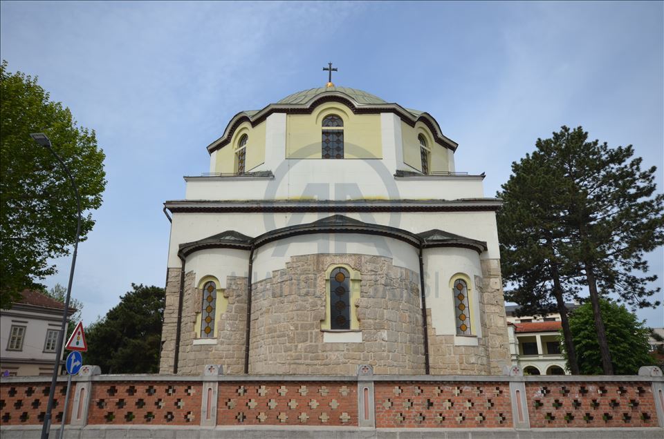 18 ülkede 329 Türk mimari eserini kiliseye dönüştürdüler