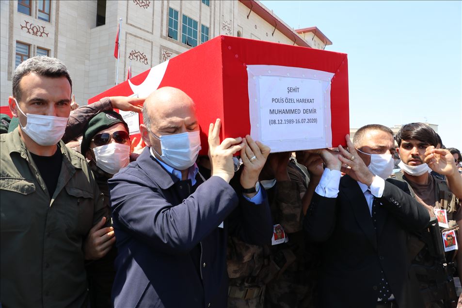 Siirt'teki operasyonda şehit olan 2 polis için tören düzenlendi