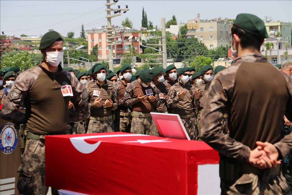 Siirt'teki operasyonda şehit olan 2 polis için tören düzenlendi