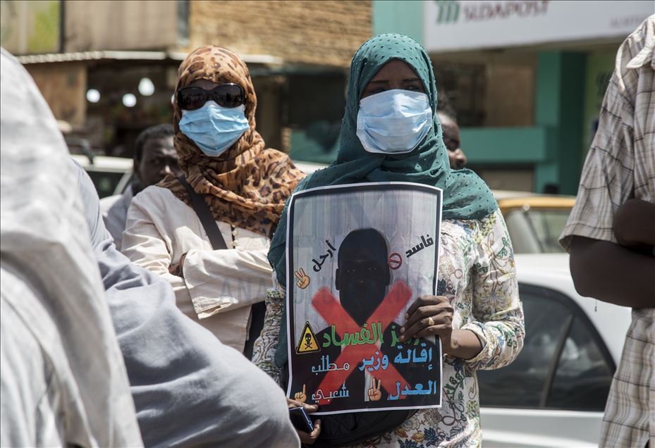 Sudan'da dini konulardaki reformlar protesto edildi