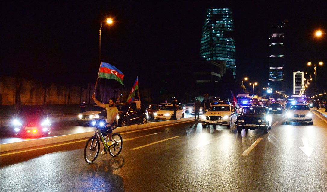 Azerbaycan'da, Ermenistan'ın saldırıları protesto edildi