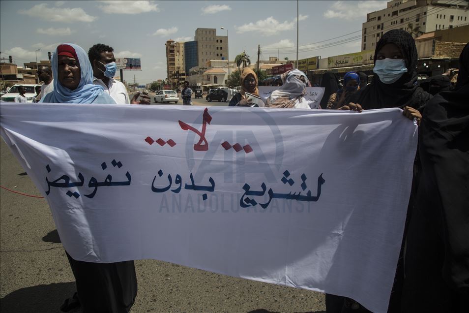 الخرطوم.. تظاهرة احتجاجا على تعديلات تمس التقاليد الإسلامية

