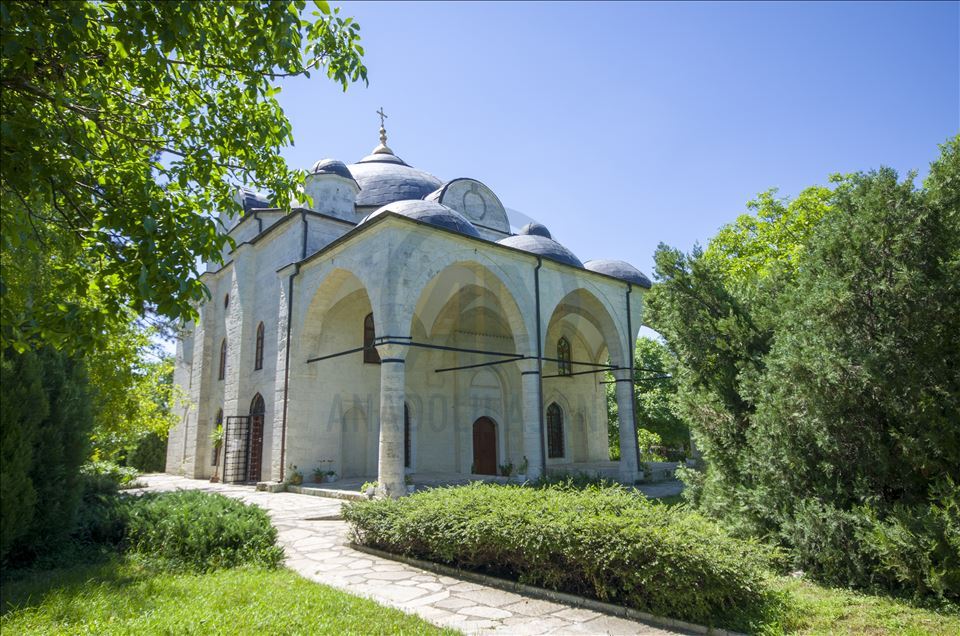 Arkitekti turk: Në 18 vende, 329 xhami dhe monumente osmane u shndërruan në kisha
