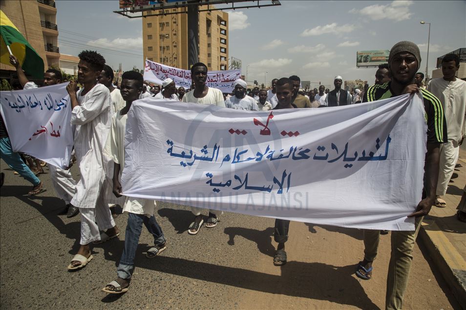 الخرطوم.. تظاهرة احتجاجا على تعديلات تمس التقاليد الإسلامية

