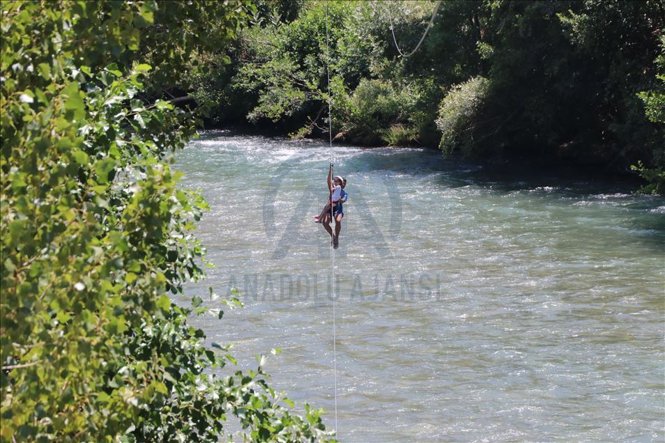 Terörden temizlenen Tunceli'de rafting ve zipline yoğun ilgi