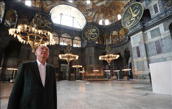 Presiden Erdogan periksa kesiapan Hagia Sopia jelang dibuka menjadi masjid