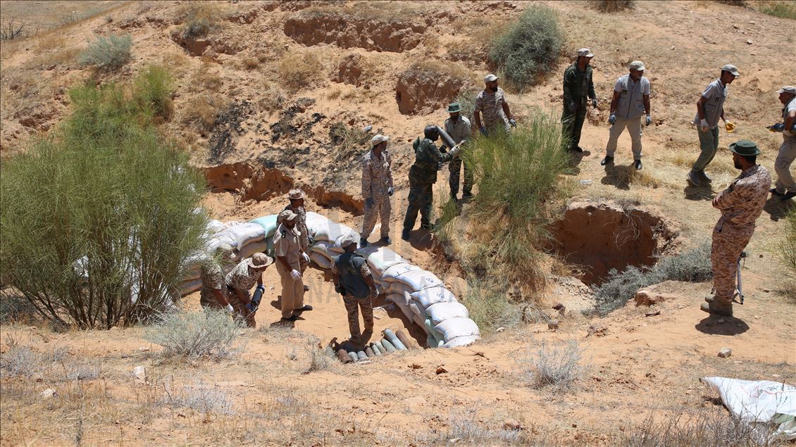الجيش الليبي يدمر 10 أطنان من ألغام حفتر المزروعة جنوب العاصمة