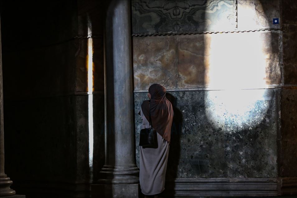 Ayasofya-i Kebir Cami-i Şerifi'ne ziyaretler sürüyor