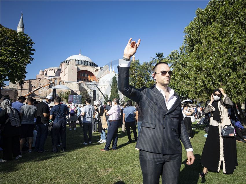 Ayasofya-i Kebir Cami-i Şerifi'ne ziyaretler sürüyor