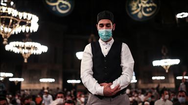 Stamboll, namazi i parë i sabahut në Ajasofja pas hapjes