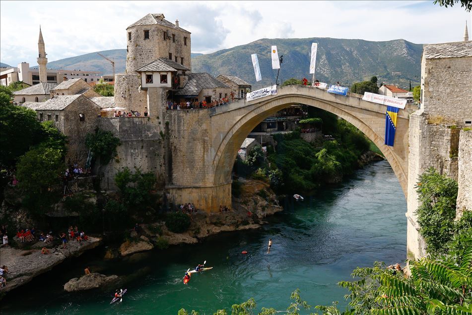Mostar: 454. skokovi sa Starog mosta