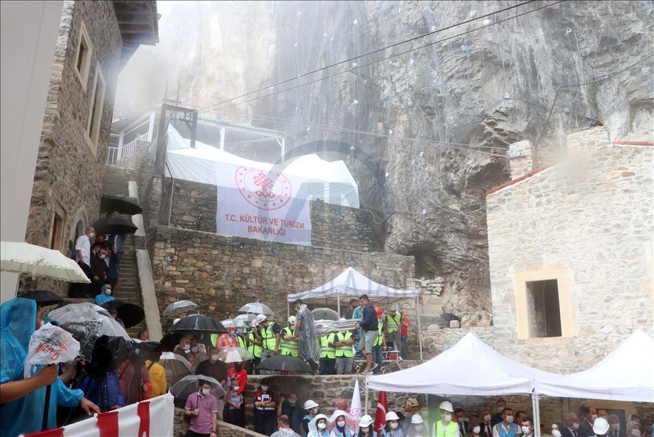Sümela Manastırı restorasyonun ardından yeniden ziyarete açıldı