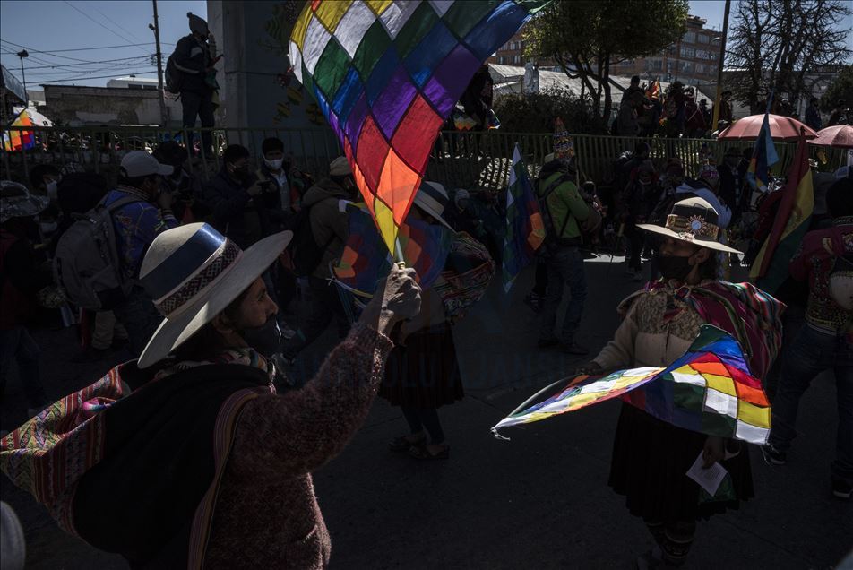 Demonstrasi di Bolivia menentang penundaan pemilihan presiden