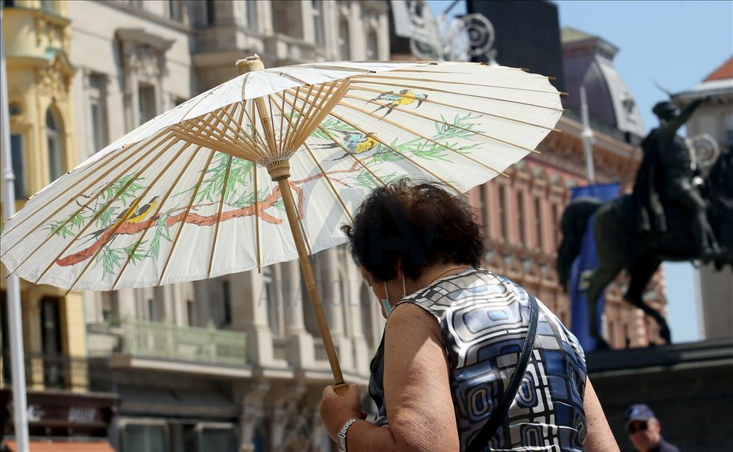 Zagreb: Ljetne vrućine ispraznile gradske ulice  