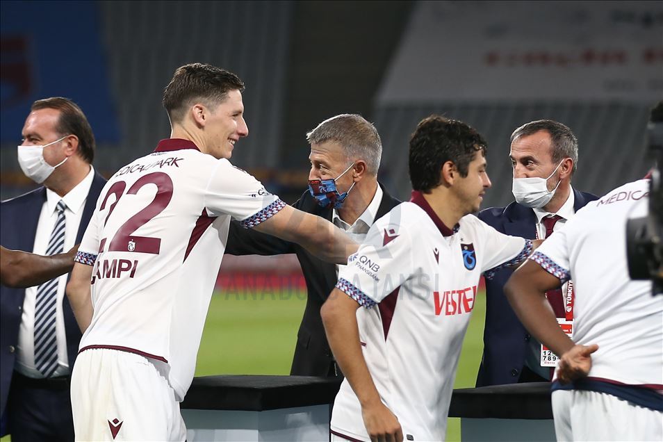 Ziraat Türkiye Kupası finalinde Aytemiz Alanyaspor'u yenen Trabzonspor, kupasını aldı
