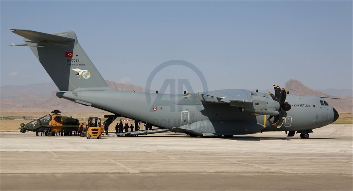 Летный и инженерно-технический состав ВВС Турции прибыл в Гянджу
