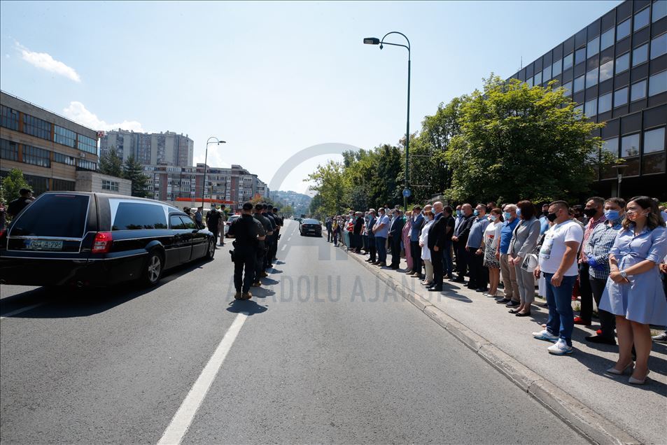 Sarajevo: Ispred Vlade FBiH obavljen ispraćaj preminulog ministra Salke Bukvarevića