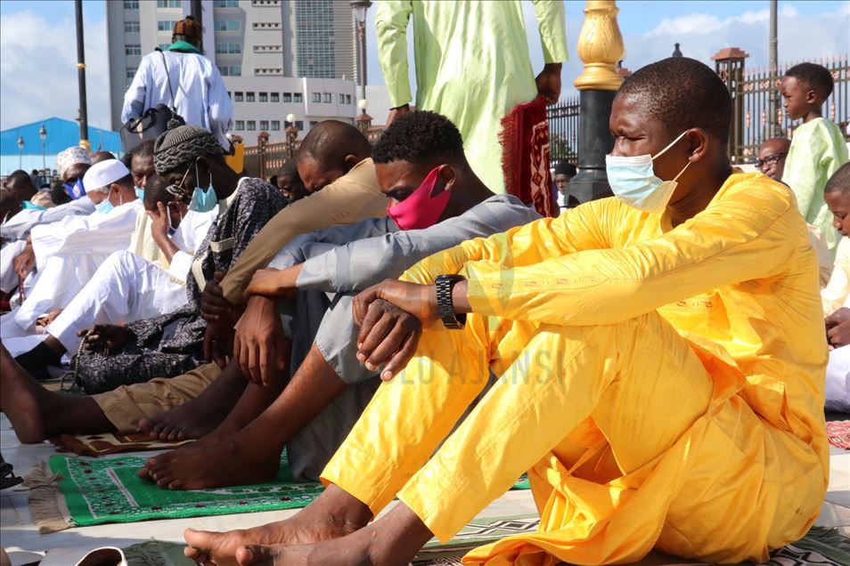 Senegal'de bayram namazı eda edildi