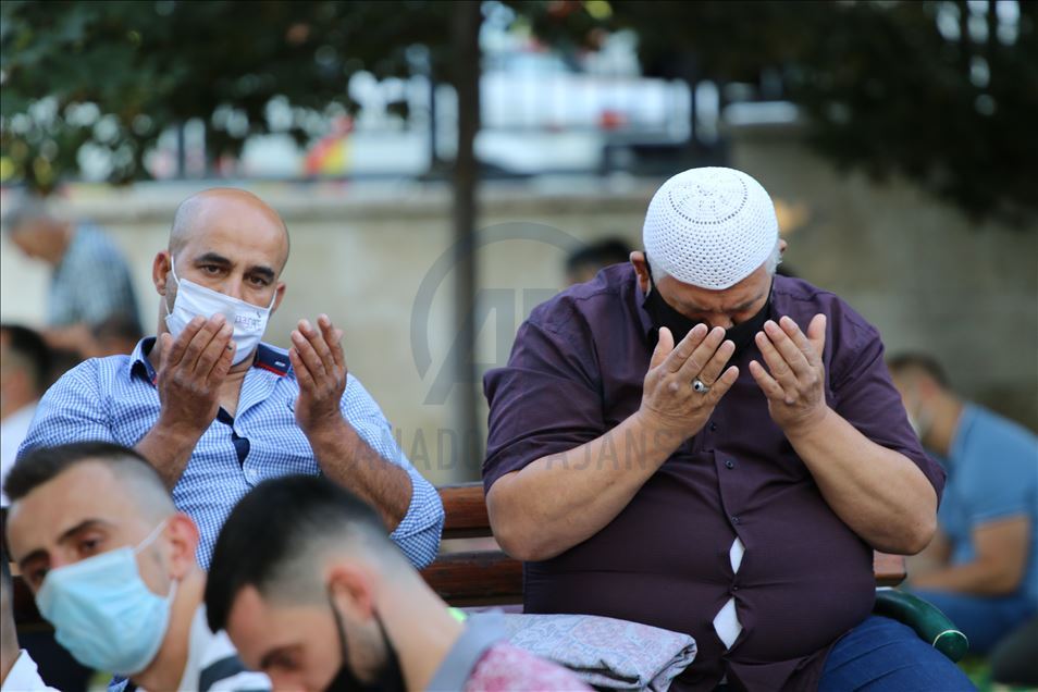 Në Maqedoninë e Veriut falet namazi i Kurban Bajramit