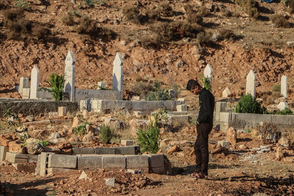 Syrian civilians spend Eid al-Adha away from their home