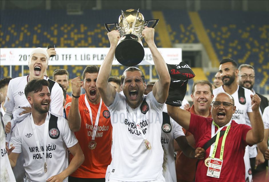 Fatih Karagümrük  Süper Lig'e yükseldi