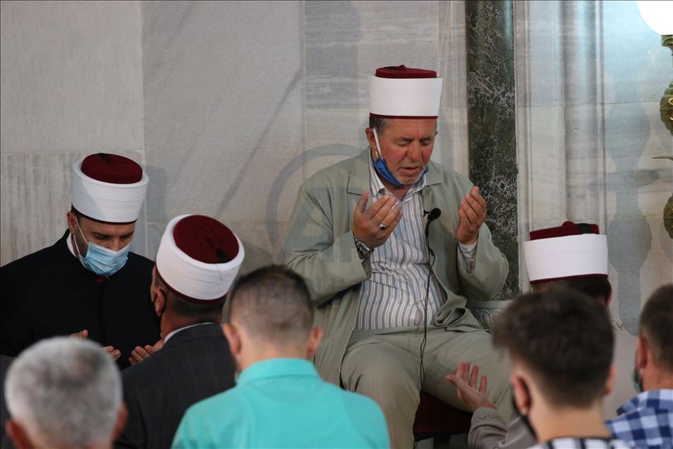 Në Maqedoninë e Veriut falet namazi i Kurban Bajramit