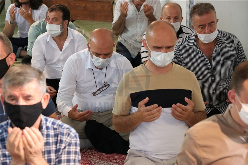 Në Maqedoninë e Veriut falet namazi i Kurban Bajramit
