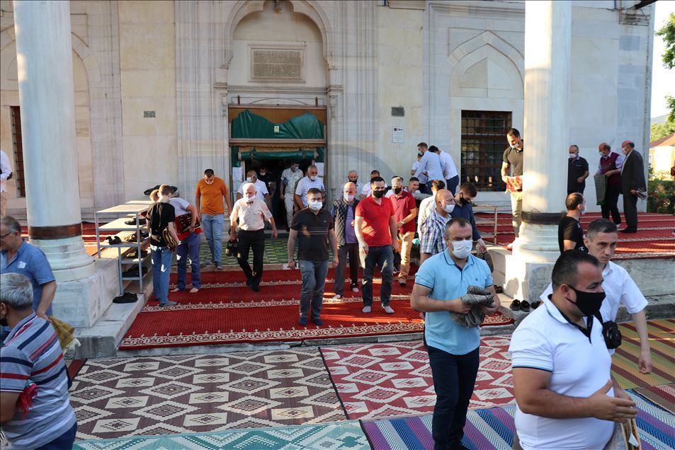 Në Maqedoninë e Veriut falet namazi i Kurban Bajramit