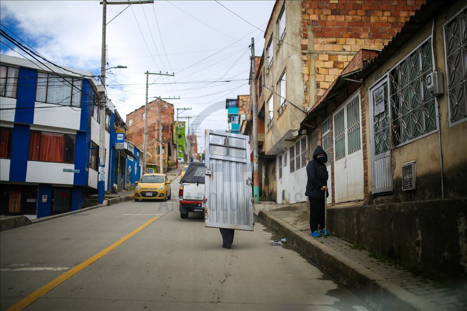 Bogota'da da Kovid-19 gölgesinde günlük yaşam