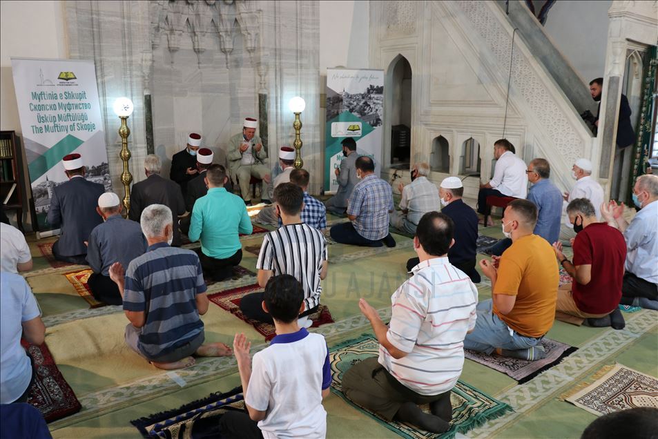 Në Maqedoninë e Veriut falet namazi i Kurban Bajramit