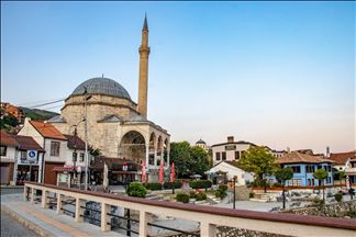 Në Maqedoninë e Veriut dhe Shqipëri falet namazi i Kurban Bajramit, Kosova anulon namazin shkaku i COVID-19