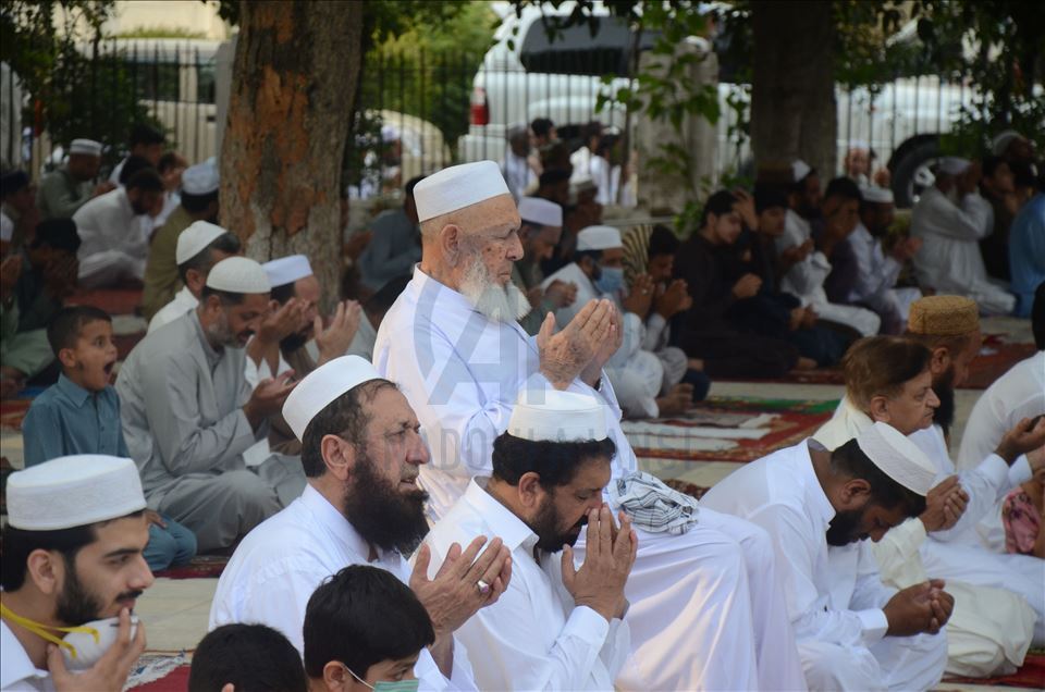 له شاری پێشاوهر'ی پاكستان نوێژی جهژن ئهنجام درا
