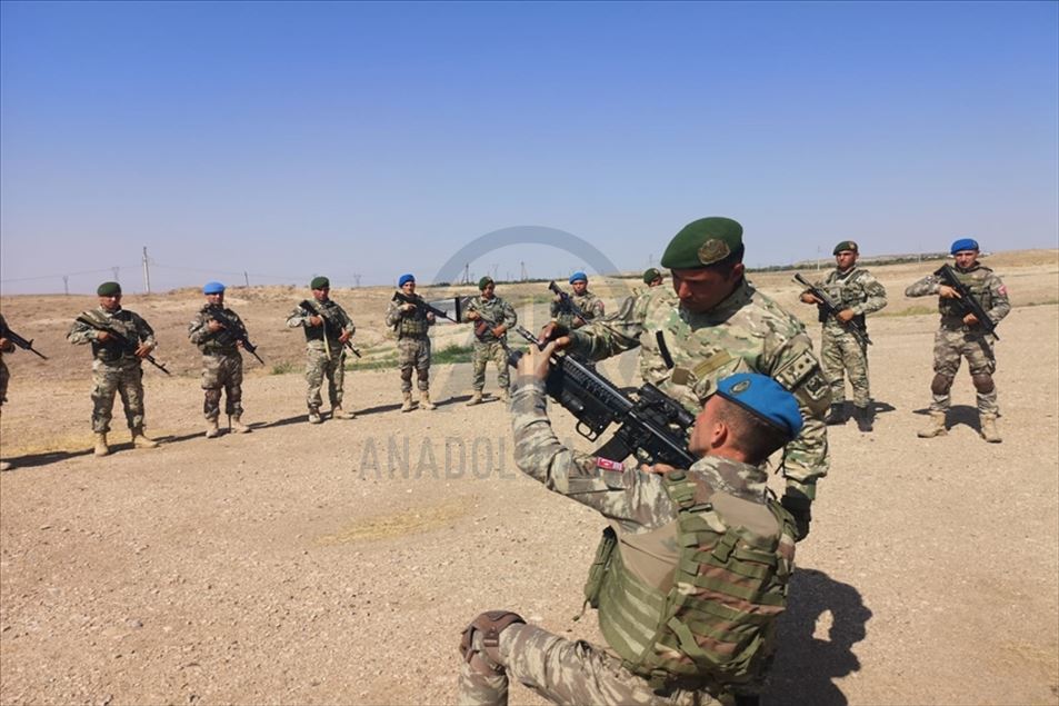ادامه مانور مشترک نظامی ترکیه و آذربایجان