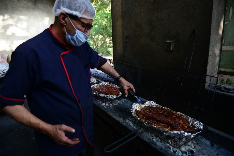 بەمەبەستی راکێشانی گەشتیار بۆ گوندەکەیان پرۆژەیەکی گەشتیارییان لەسەر لووتکەی شاخ کردۆتەوە