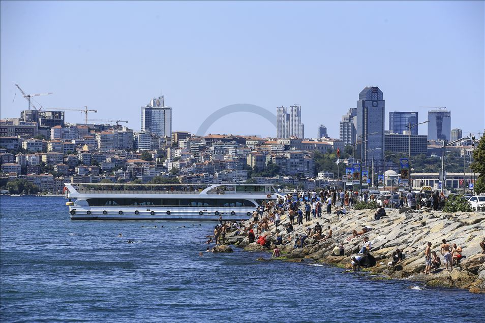 İstanbullular Kurban Bayramı'nın 3. gününde sahillere akın etti