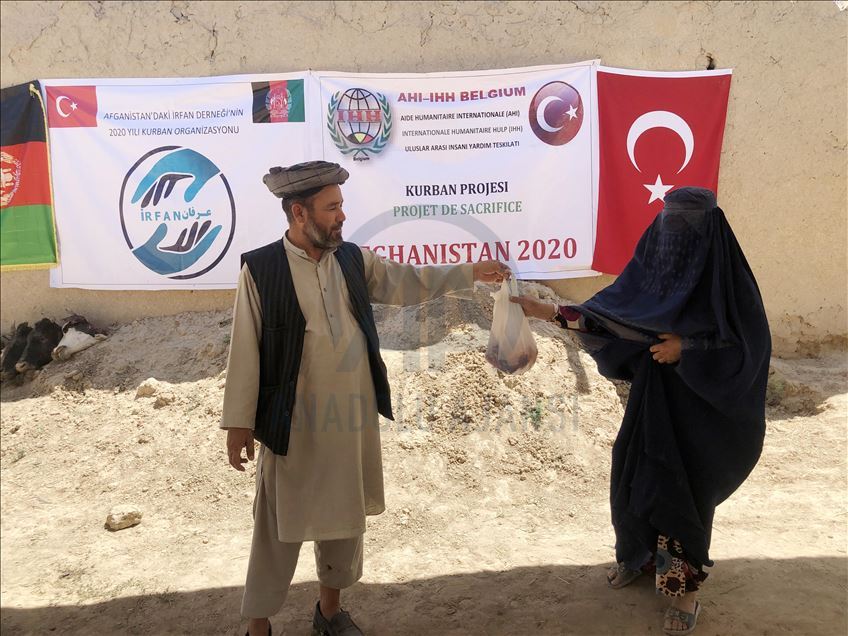 İHH Belçika Afganistan'da 500 aileye kurban eti dağıttı
