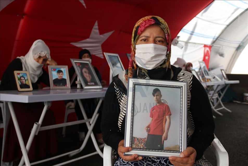 Nobeta ewladan a dayikên Diyarbekirê dewam dike