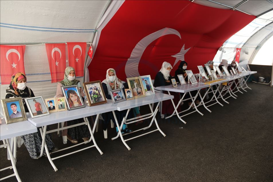 Nobeta ewladan a dayikên Diyarbekirê dewam dike