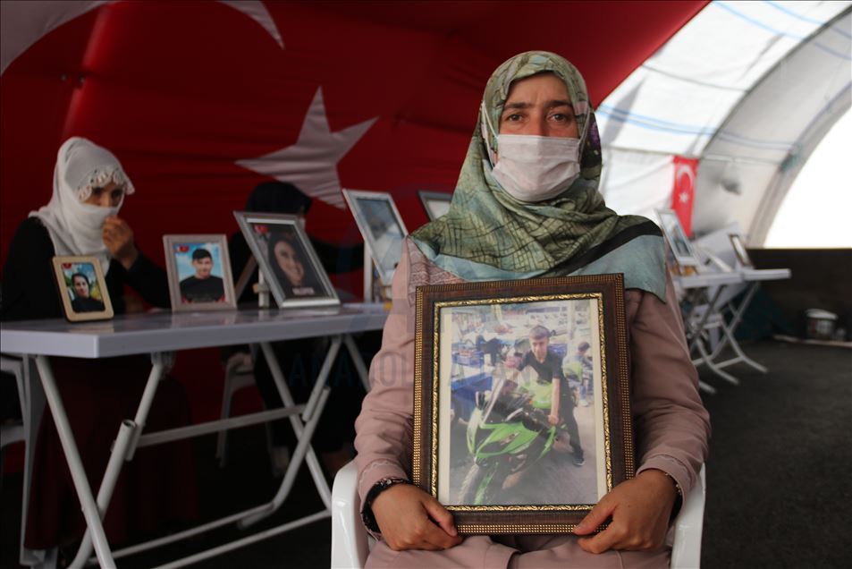Nobeta ewladan a dayikên Diyarbekirê dewam dike