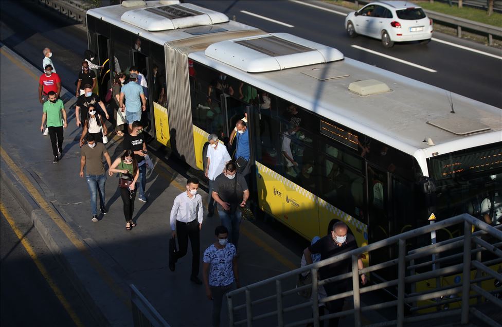 İstanbul'da, bayram tatili sonrası ilk iş günü