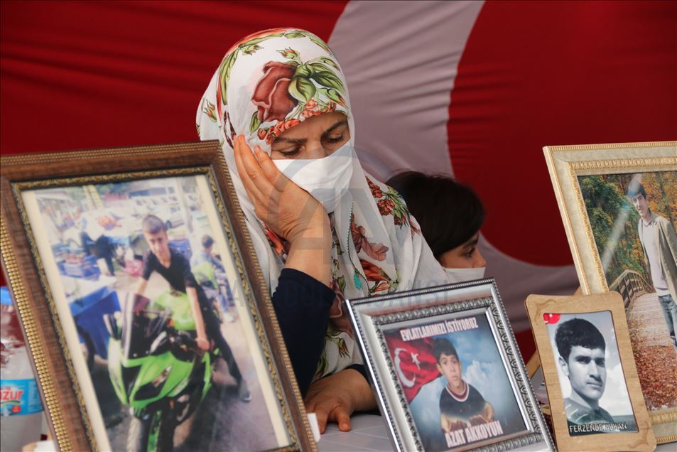 Nobeta ewladan a dayikên Diyarbekirê dewam dike