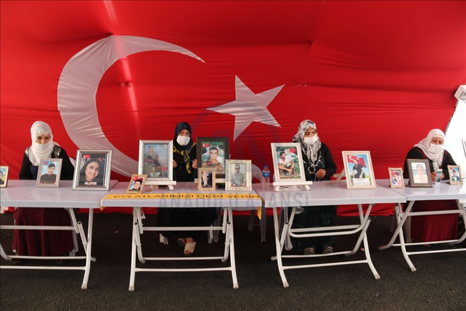 Nobeta ewladan a dayikên Diyarbekirê dewam dike