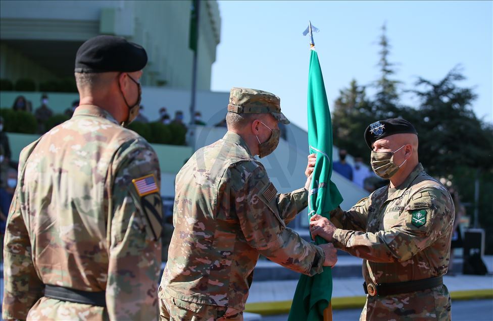 NATO Müttefik Kara Komutanlığında devir teslim töreni