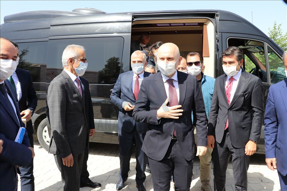 Ulaştırma ve Altyapı Bakanı Karaismailoğlu, Honaz Tünelinde incelemede bulundu