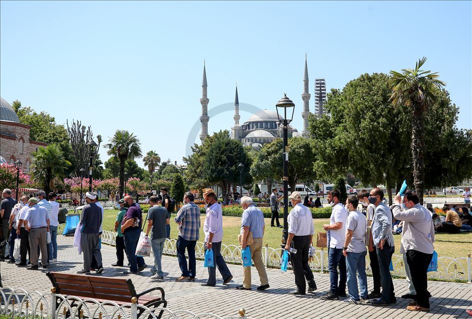 Ayasofya-i Kebir Cami-i Şerifi'nde cuma namazı hazırlıkları tamamlandı