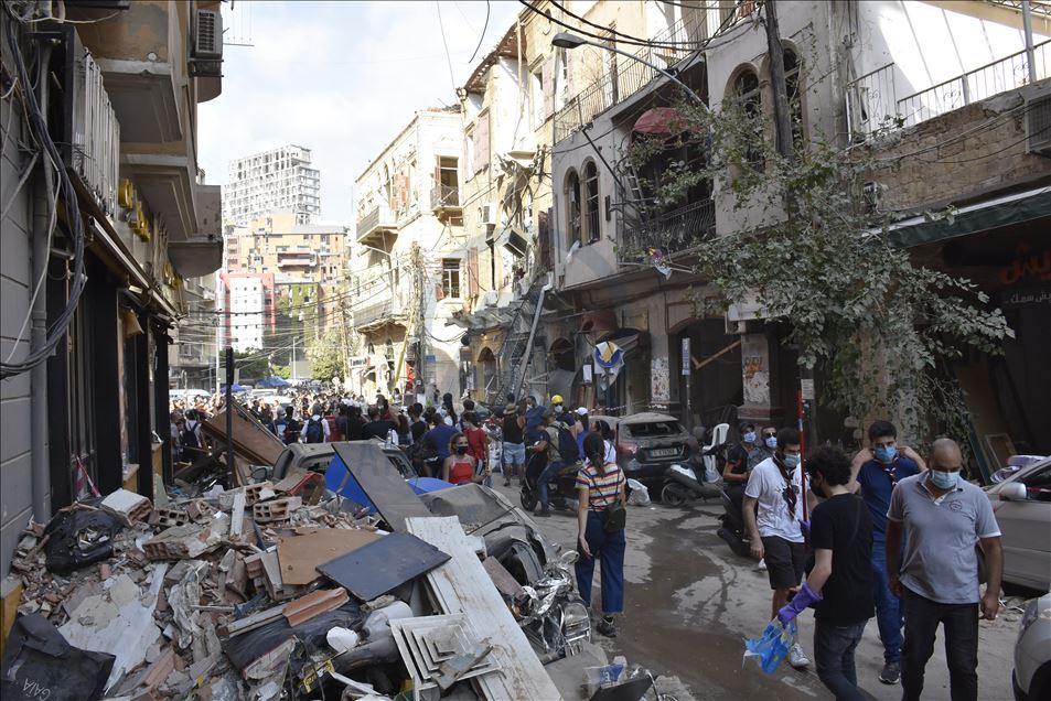 Kerusakan akibat ledakan di Pelabuhan Beirut